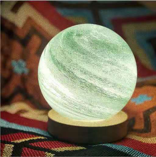 WANDERING PLANET NIGHT LIGHT