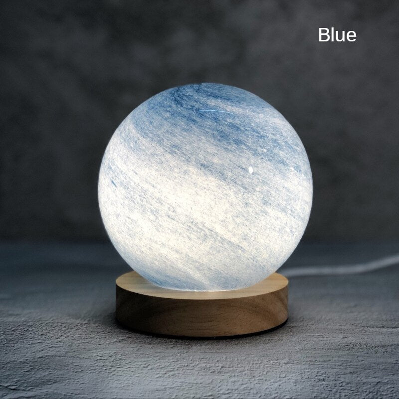 WANDERING PLANET NIGHT LIGHT